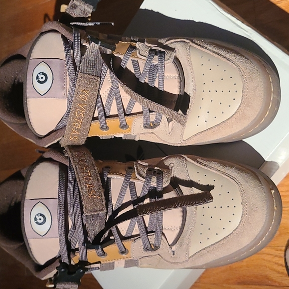 Adidas Bad Bunny - Picture 3 of 4